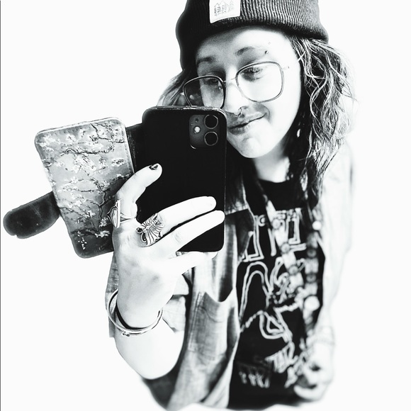 Meet your Posher, Lorra - Picture 8 of 9